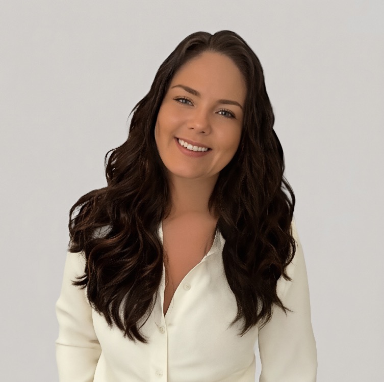 Jenn - Author of The Grit Journal